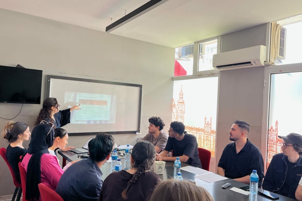 Présentation du projet OUR CULTURE en turc lors de l'atelier pilote en Turquie